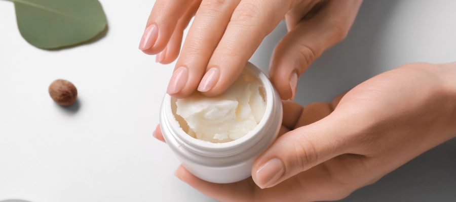 unghie con vaso cosmetico cinatina naturale hns